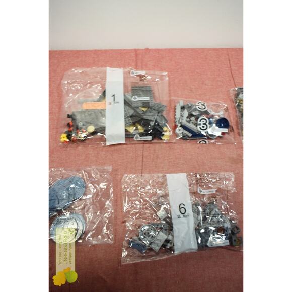 LEGO Assorted Bricks, Pieces and Parts #1 (Parts Only)* - Picture 2 of 8